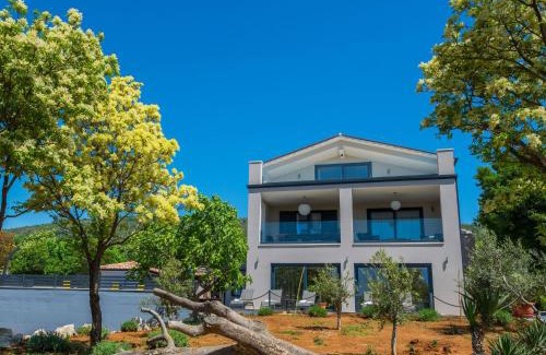 Viskovici Villa | Villa A-R-T- by Interhome