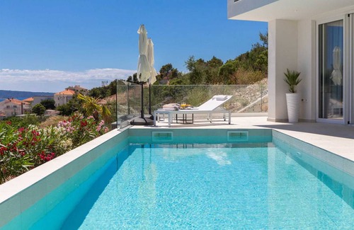 Seget Donji Villa | Villa Adria View with Heated Pool II