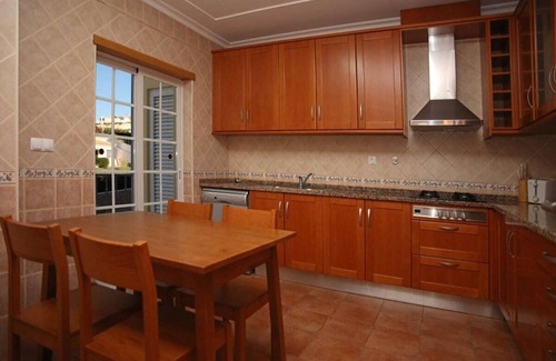 Albufeira Ski Chalet | Villa Adriana