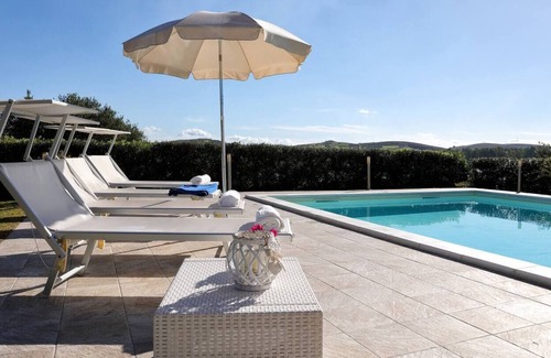 Paceco Villa | Villa Agaver with swimming pool overlooking the lake