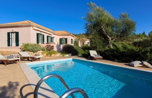 Ithaki Villa | Villa Alba - Two Bedroom Villa, Sleeps 4