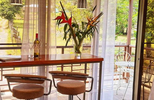 Boquete Apartment | Villa Alejandro-5 minutes walk to downtown, apartment with kitchenette / balcony