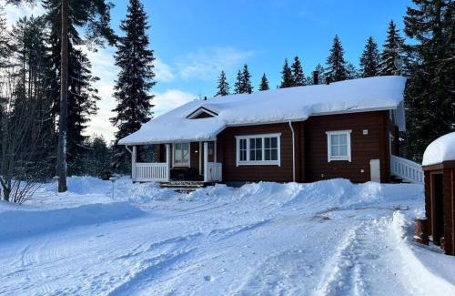 Juva Villa | Villa Aleksandra, LaatuLomat