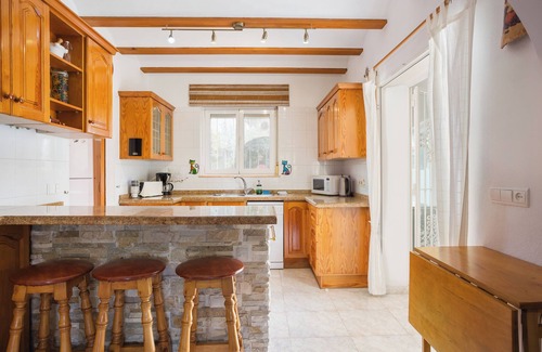 Els Poblets Villa | Villa 'Alfred' with Mountain View, Wi-Fi and Air Conditioning