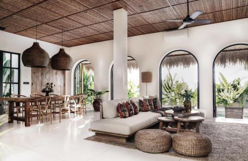 Dyanapura Villa | Villa Almaz Seminyak