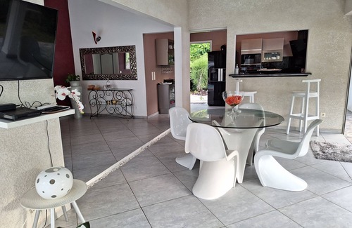 Sainte-Anne Villa | Villa Almeida 500 metres from the beach
