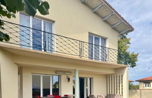 Mont-de-Marsan Villa | Villa Amistad