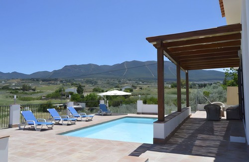 Alhaurin el Grande Villa | Villa "Ana" with Pool, Terraces, Garden, Wi-Fi & Air Conditioning