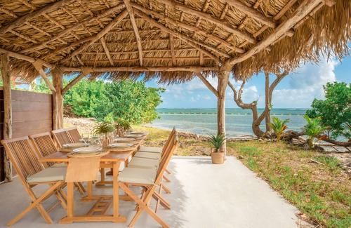 Le Francois Villa | Villa Anagani on the beach