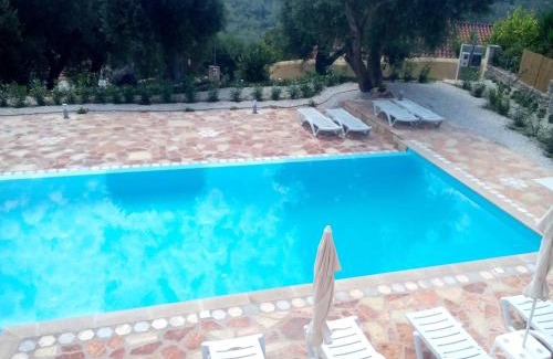 Koutsi Villa | Villa Androniki