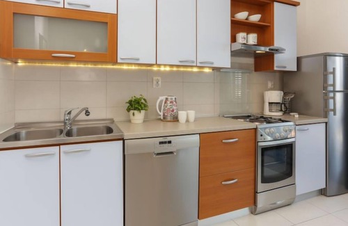 Okrug Donji House | Villa Anita by Interhome