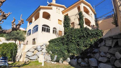 Mataro Villa | Villa Antonia