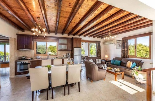 Argaka Villa | Villa Antonis - Three Bedroom Villa, Sleeps 6