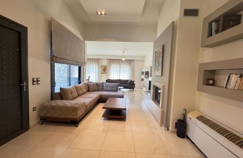 Trikala Villa | Villa Apocalypsis