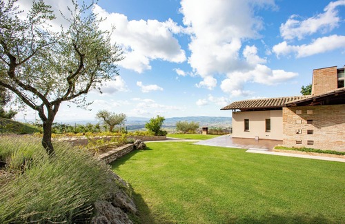 Assisi Villa | Villa Arcadia by Miani Group