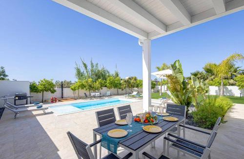 Santa Maria del Focallo Villa | Villa Ares by Villa Plus