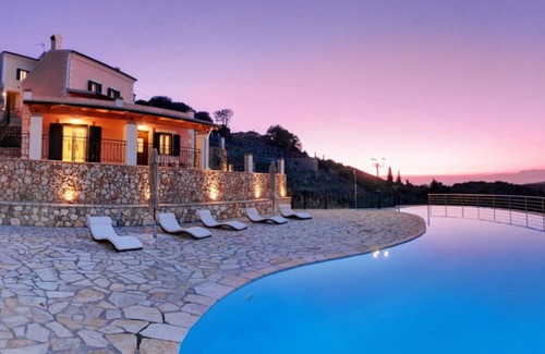 Sokraki Villa | Villa Armonia Sleeps 8 (4 Bedrooms)