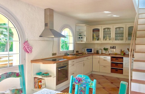 El Mas Bosca Villa | Villa Arte – Artistic Retreat with Pool & Garden in the Bay of Rosas