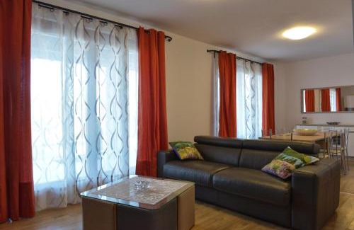 Manerba del Garda Villa | Villa Artemia