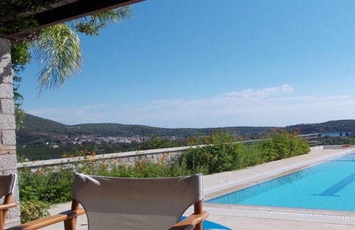 Melissopetra House | Villa Artemis