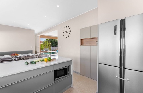 Pjescana Uvala Villa | Villa Artist with Pool