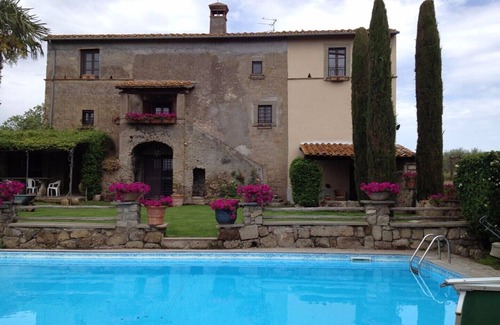 Vitorchiano Apartment | Villa Arzilla - PEONIA SUITE ROOM 2