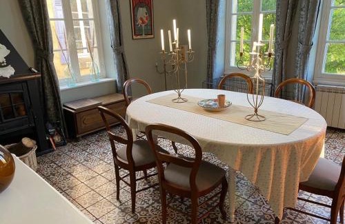 Sanssat Apartment | Villa authentique avec jardin privé en Auvergne - FR-1-489-533