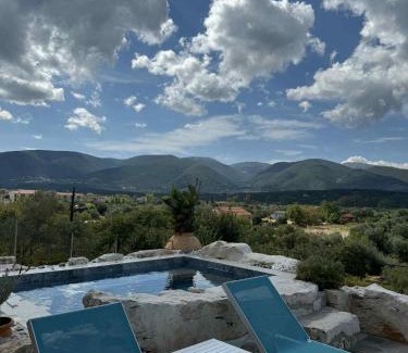 Sami Villa | VILLA AVERTO