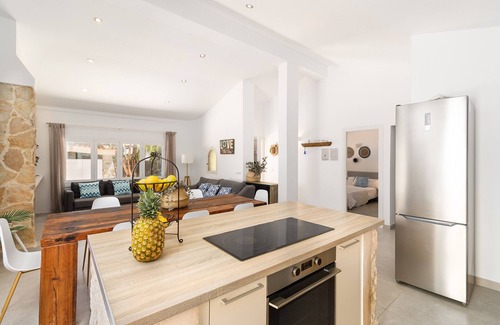 Cala Llombards Ski Chalet | Villa Azul holiday house with private pool at Cala Llombards