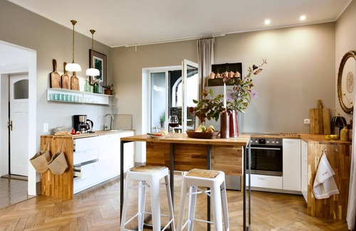 Gotha Apartment | Villa B-New spirit within old walls: luxurious living in the residential town of Gotha