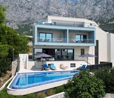 Veliko Brdo Villa | Villa Bašak