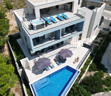 Veliko Brdo Villa | Villa Bašak