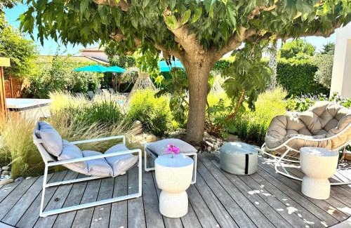 Balaruc-les-Bains Bed & Breakfast | Villa Balāo - Guesthouse Men Only - LGBT