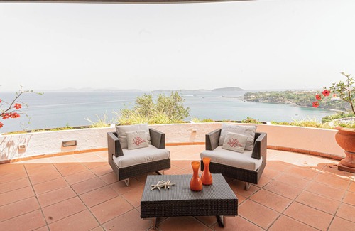 Casamicciola Terme Villa | Villa Barkley - Luxury estate with villa & cottages with a pool by Elite Villas