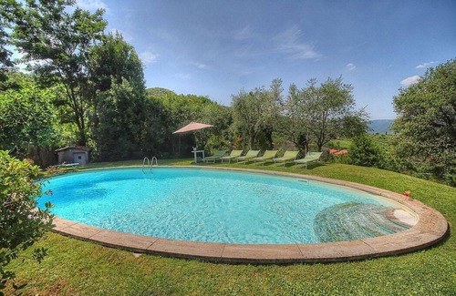 Lucolena House | Villa Benamata: A characteristic and welcoming two-story independent house located on top of a small hill, with Free WI-FI.