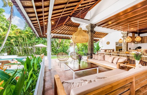 Dyanapura Villa | Villa Berlin - 6BDR huge villa, pool and garden