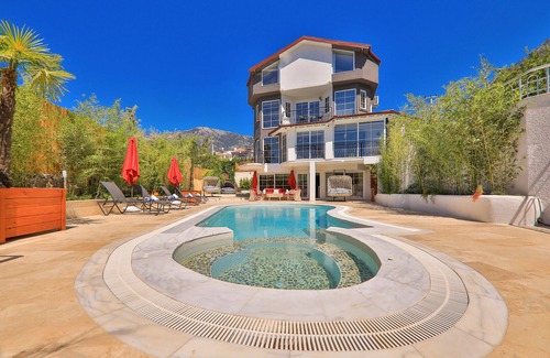 Oludeniz Villa | Villa Black Marlin 5 Star Luxury Heated Pool wifi BBQ