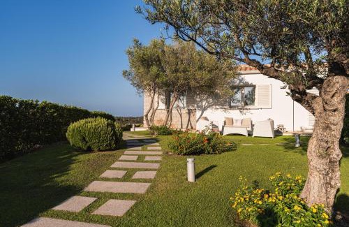 Tiriddo Villa | Villa Blue Sphere with Pool by Wonderful Italy