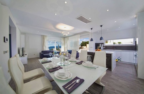 Veliko Brdo Villa | Villa Blue with pool, sea view