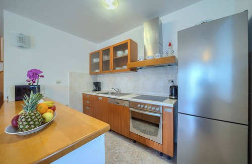 Sumartin Villa | Villa Bonaca - Three Bedroom Villa, Sleeps 6