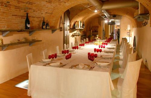 Carnago Hotel | Villa Bregana