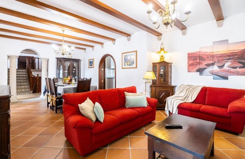 Branqueira Villa | Villa BuganVilias by Algarve Vacation