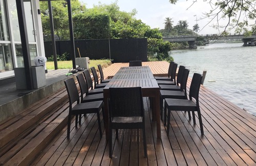 Wattala House | Villa by the Edge (Water front Villa)