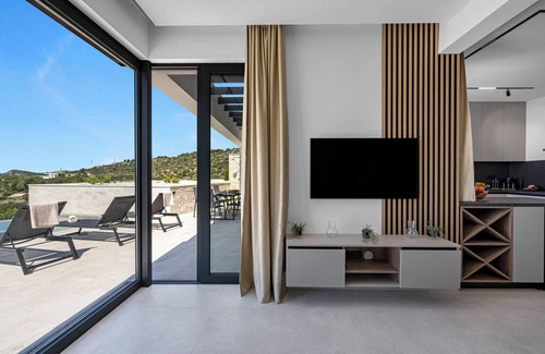 Seget Vranjica Villa | Villa by the sea with pool & panorama - relaxation under the Dalmatian sun