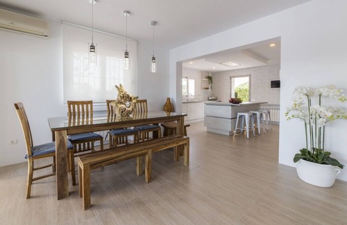 Sant Rafael de Sa Creu House | Villa Can Raes