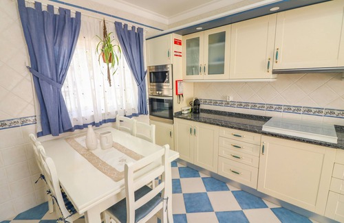 Pera Villa | Villa 'Cantinho Do Mocho - Piscina Privada' with Private Pool, Wi-Fi and Air Conditioning