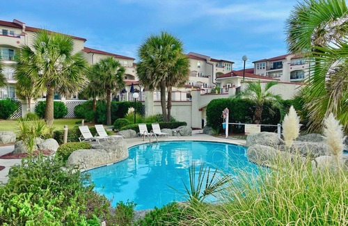 Cape Island Condo | Villa Capriani Beachfront 2BR/2BA Condo - Pools, Tennis, Free Parking, WiFi