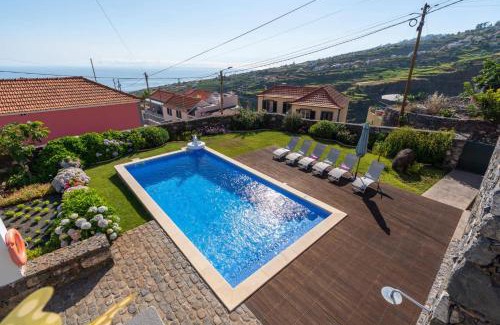 Estrela da Calheta Villa | Villa Casa Das Orquideas by Villa Plus