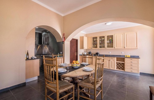 Pata de Baixo Villa | Villa "Casa Santa Maria" with Pool, Wi-Fi, Terrace & Garden; Parking Available on Property