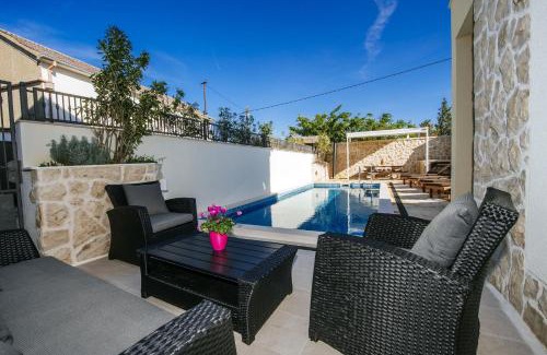 Vinjerac Villa | Villa Castello Coza ZadarVillas